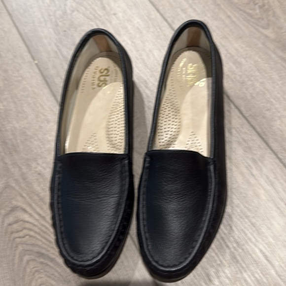 SAS Comfort Foot Bed Black Leather Loafers Size 8 - Picture 4 of 9